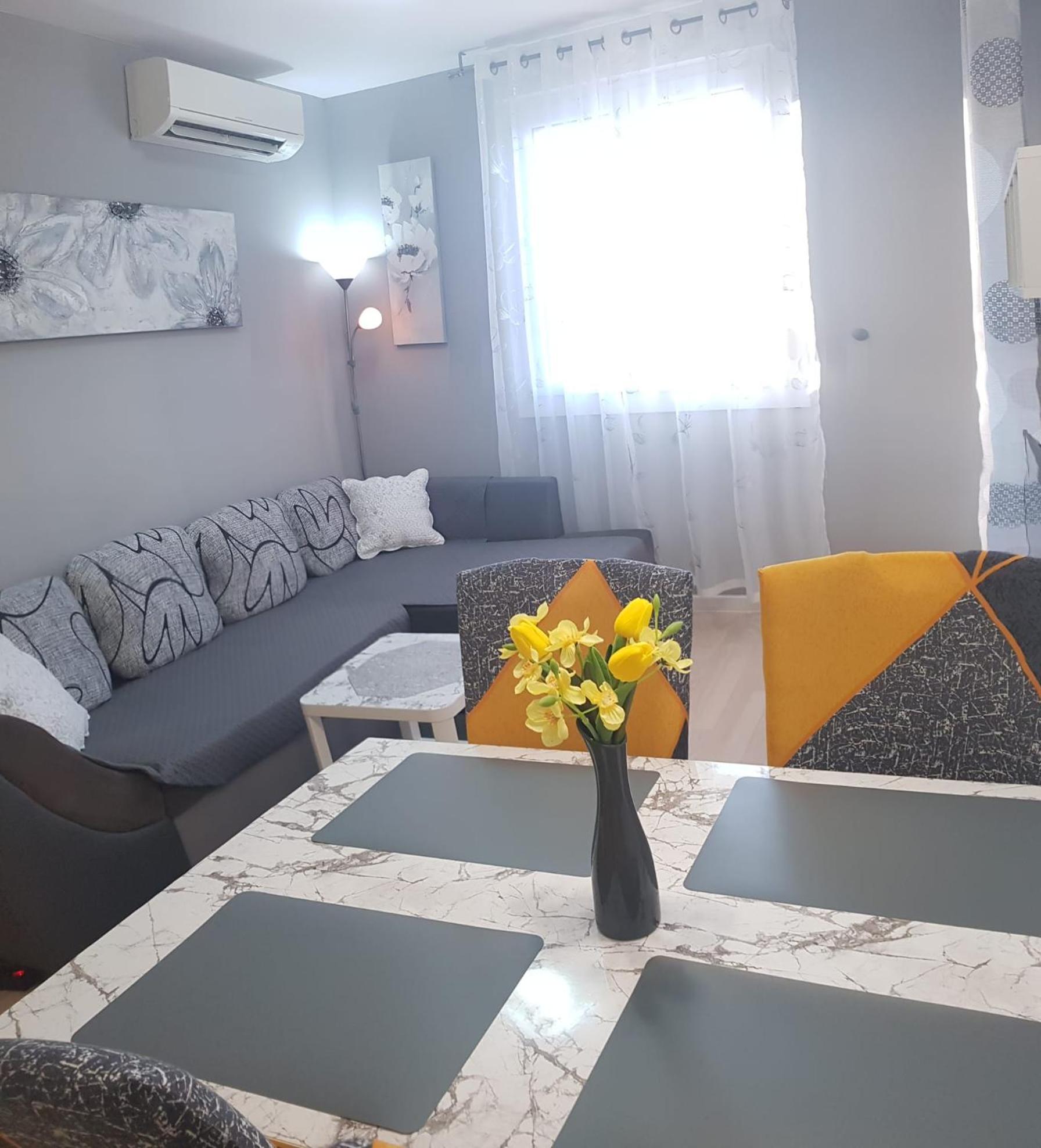Verdi With Free Private Parking Space Apartmán Split